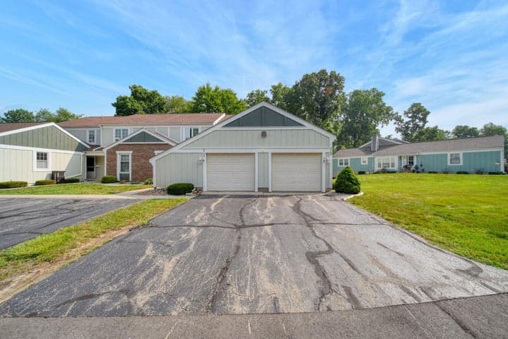 2760 Walden Woods Boulevard, Jackson, MI 49201