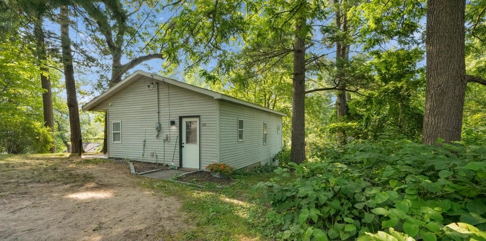 382 W Pine Drive, Greenville, MI 48838