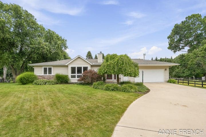6390 147th Avenue, Holland, MI 49423