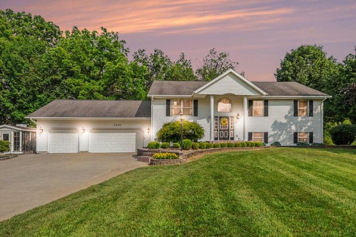 10820 Andrews Street, Portage, MI 49002