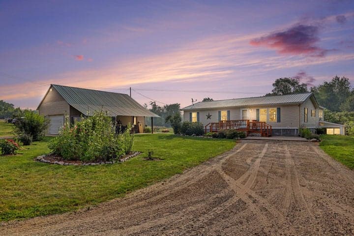 9752 Fuller Road, Greenville, MI 48838