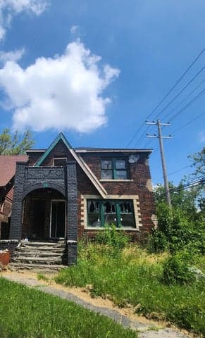6875 Drake Street, Hamtramck, MI 48212