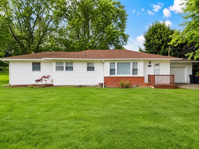 826 E Vernon Street, Manchester, MI 48158