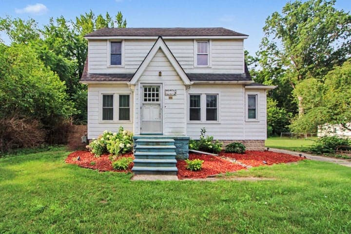 35229 Atlas Street, Romulus, MI 48174