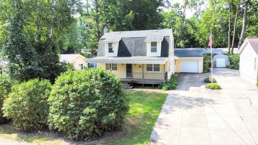 10887 3rd Street, Stanwood, MI 49346