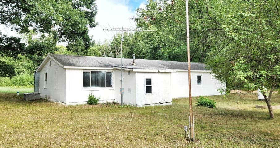 383 W 8 Mile Road, White Cloud, MI 49349