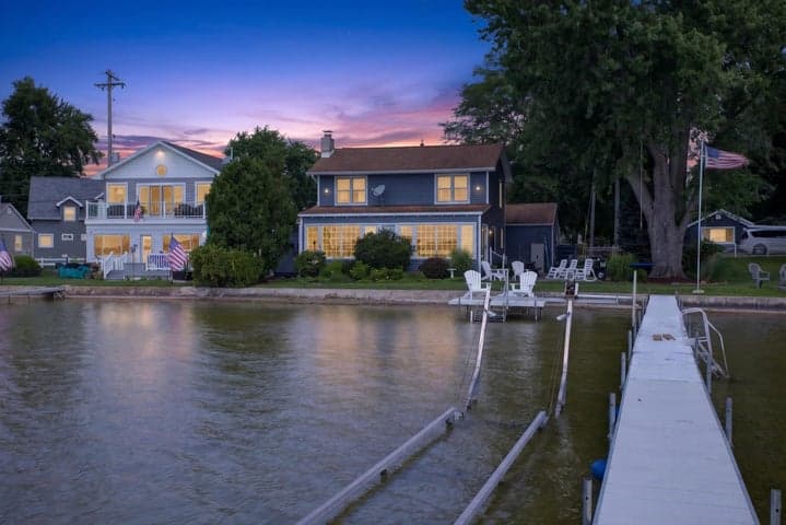 10090 W Ferndale Drive, Manitou Beach, MI 49253