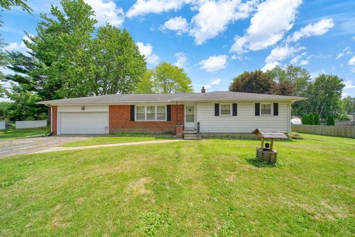 3295 Bent Oak Highway, Adrian, MI 49221