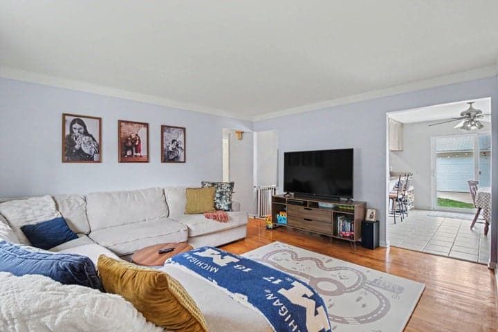 Photo 5