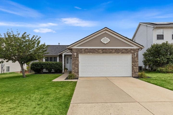 4554 Country Hill Drive SE, Kentwood, MI 49512