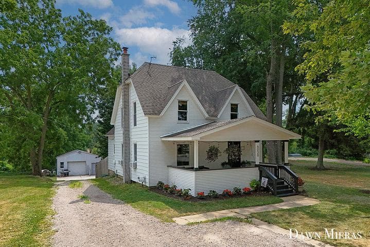 6038 Bancroft Avenue SE, Alto, MI 49302