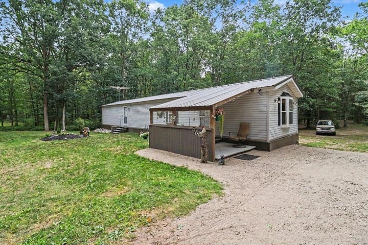 9196 N Ruth Drive, Branch, MI 49402