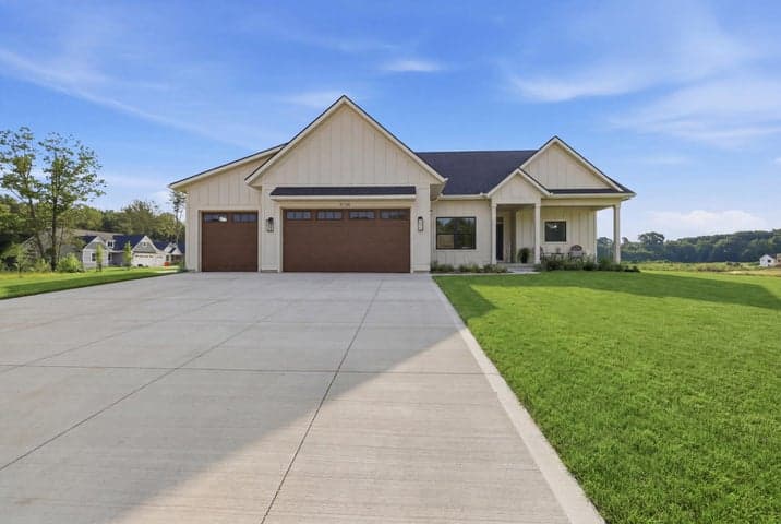 4736 Lexem Drive, Hudsonville, MI 49426