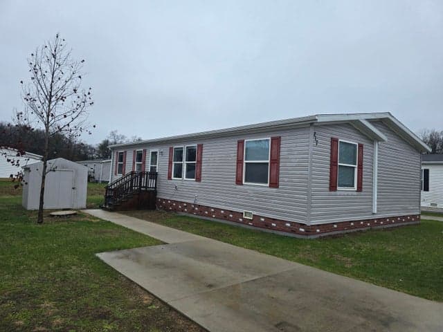 217 Braeburn Drive, Muskegon, MI 49442