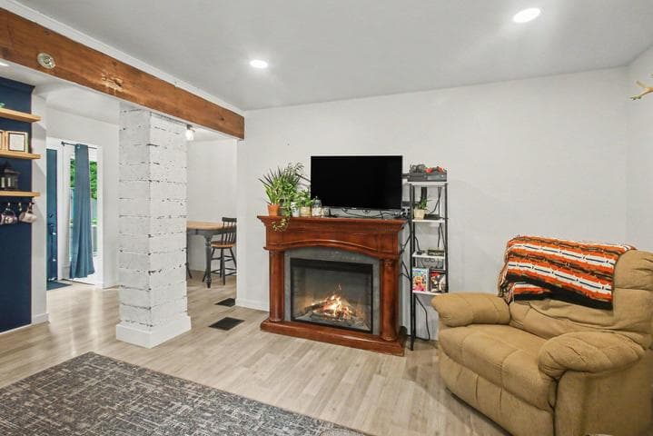 Photo 5