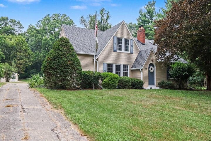 214 W Hamilton Lane, Battle Creek, MI 49015