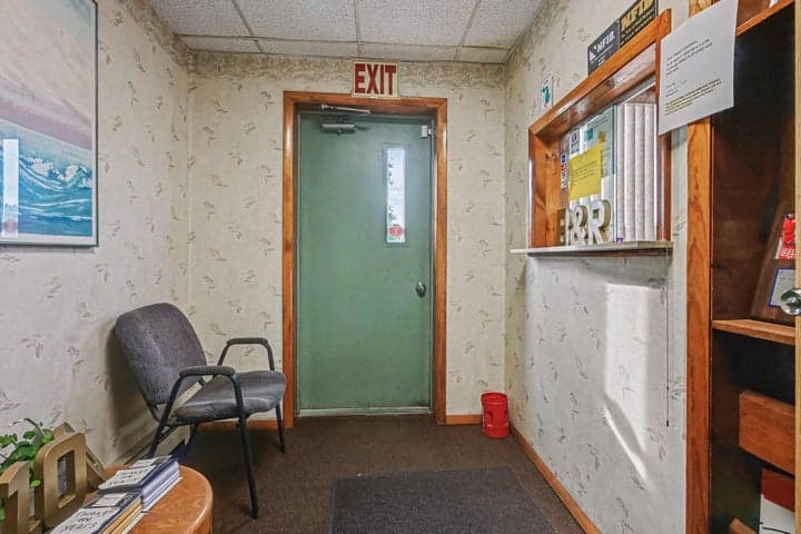Photo 6
