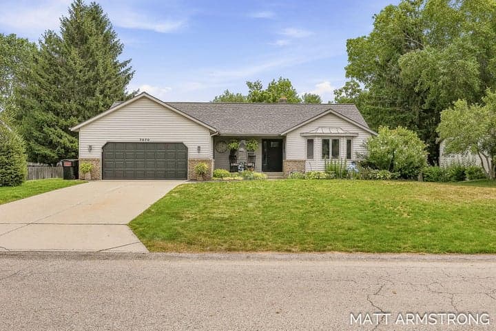 7070 Rolling Hills Drive, Hudsonville, MI 49426
