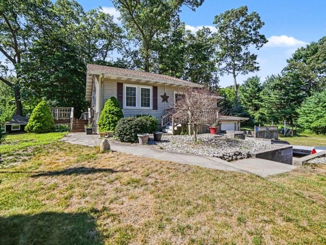 3551 Fenner Road, Muskegon, MI 49445