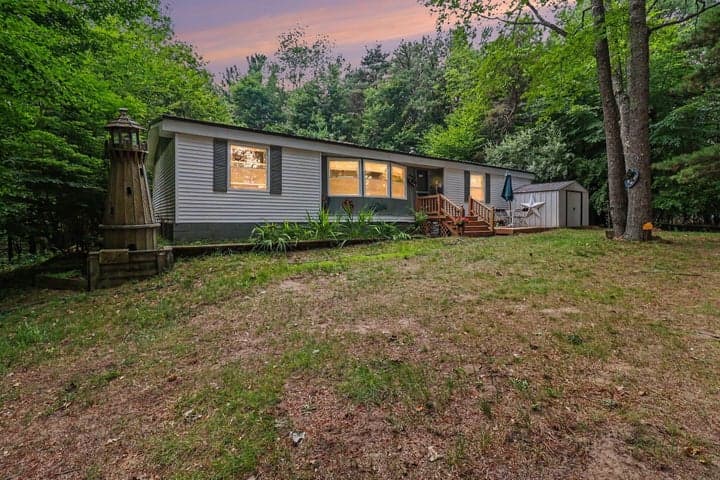 6039 W Meisenheimer Road, Ludington, MI 49431