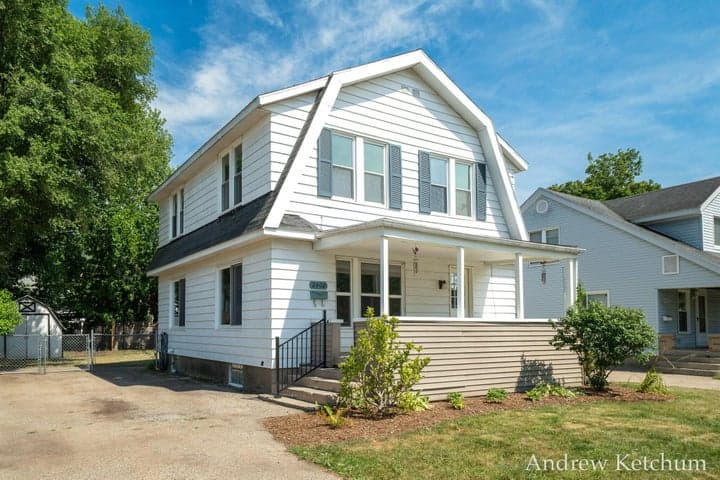 2402 Lamar Avenue SW, Wyoming, MI 49519