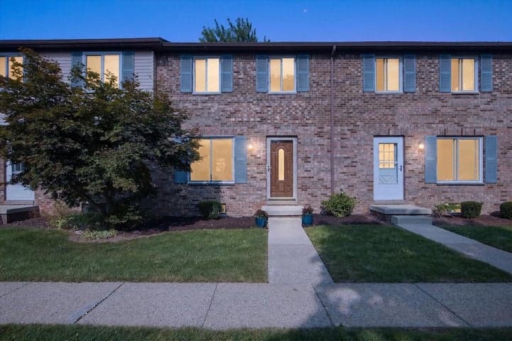 145 Sheffield Drive, Saline, MI 48176