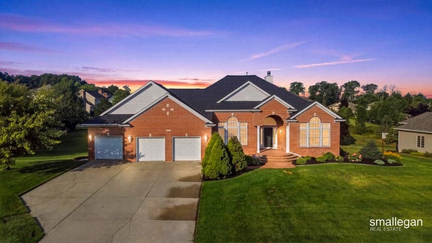6197 Summerhill Drive, Hudsonville, MI 49426