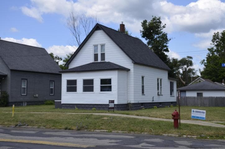 332 E Michigan Avenue, Three Rivers, MI 49093