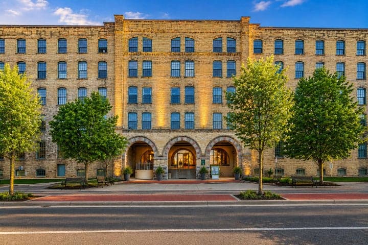 940 Monroe Avenue NW 405A, Grand Rapids, MI 49503