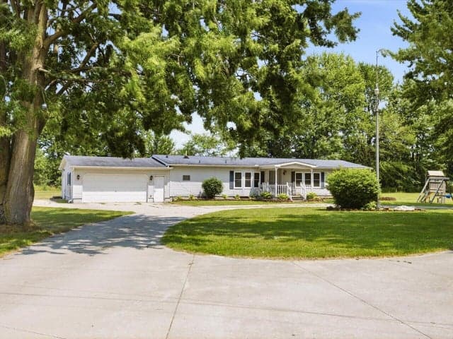 6940 Perry Road, Yale, MI 48097