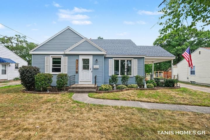 3512 Boone Avenue SW, Wyoming, MI 49519