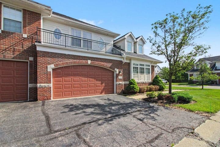 4304 Gateway Circle, West Bloomfield, MI 48322