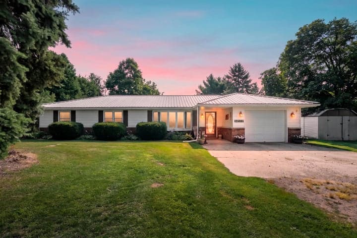 54577 Silver Street, Mendon, MI 49072