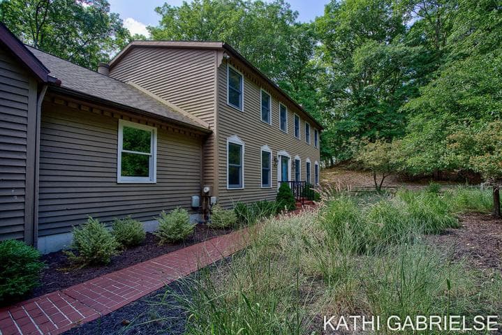 313 Stickney Ridge Road, Grand Haven, MI 49417