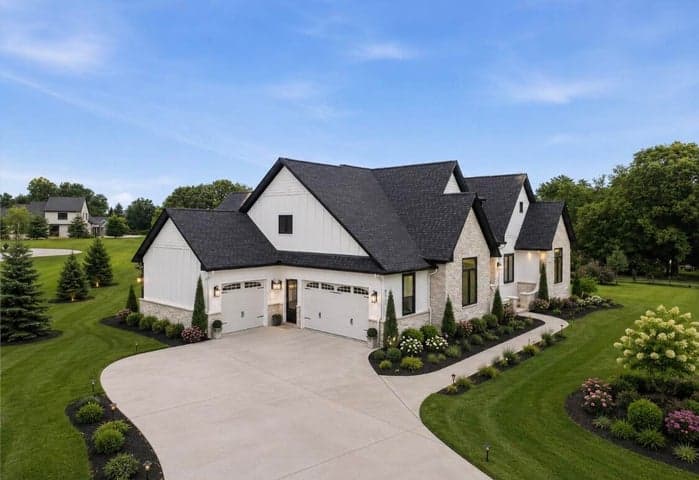 9034 York Crest Drive, Saline, MI 48176