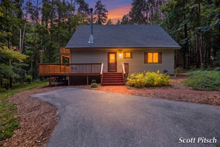 1450 N Payne Lake Road, Middleville, MI 49333