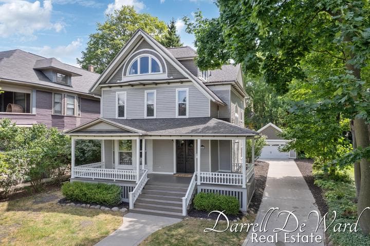 426 Lafayette Avenue SE, Grand Rapids, MI 49503