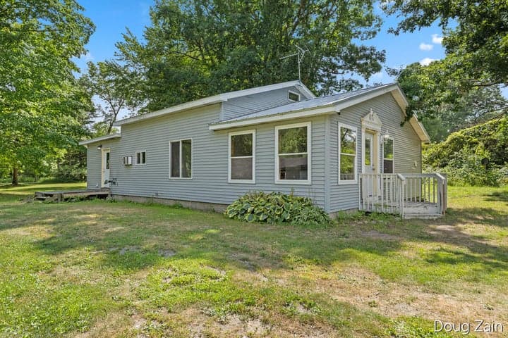 10680 NE 15 Mile Road NE, Cedar Springs, MI 49319