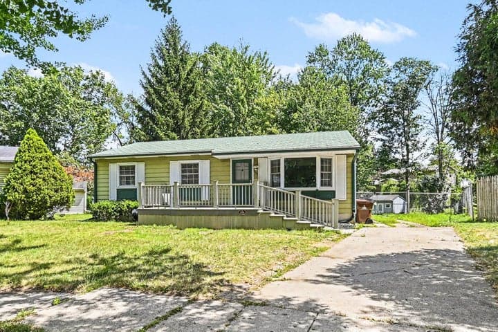 234 Trinity Circle, Lansing, MI 48911