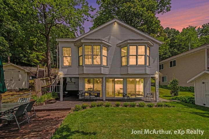 11613 Orchard Park Drive NE, Sparta, MI 49345