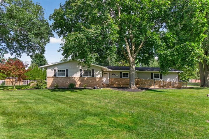 3129 Happy Valley Road, Jackson, MI 49203