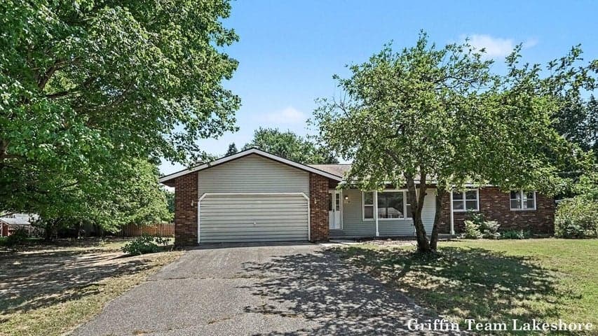 1718 Columbus Street, Holland, MI 49424