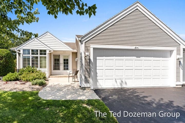 854 Claremont Court, Holland, MI 49423