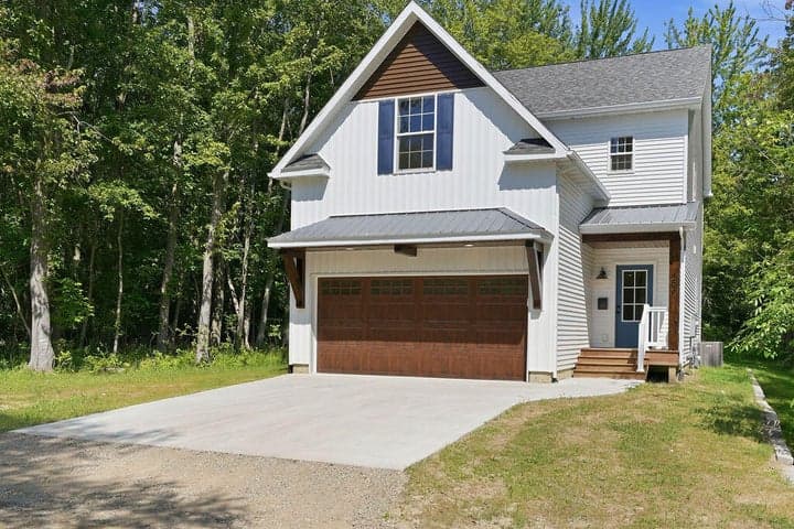 453 Sunset Parkway, South Haven, MI 49090