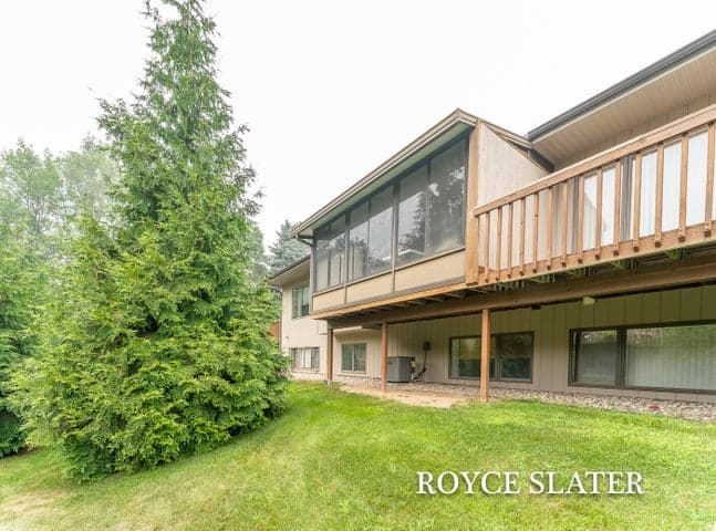 2682 Limestone Lane NE 23, Grand Rapids, MI 49525