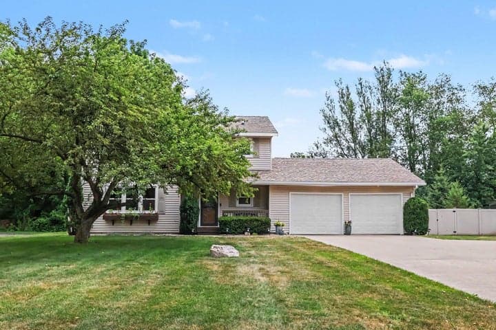 7730 Cottonwood, Richland, MI 49083