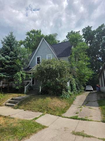 110 Dale Street NE, Grand Rapids, MI 49505