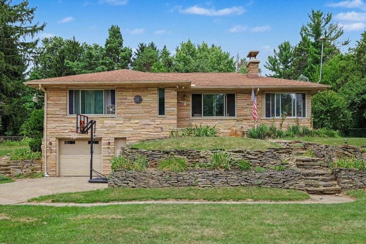 416 Wright Street, Jackson, MI 49203