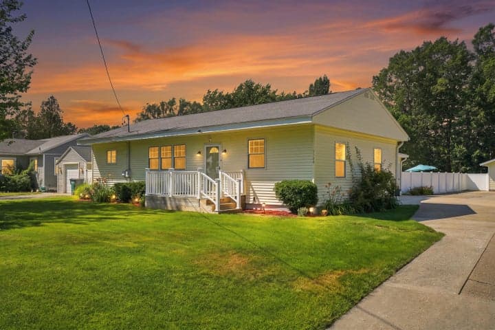 1134 Airport Road, Muskegon, MI 49441