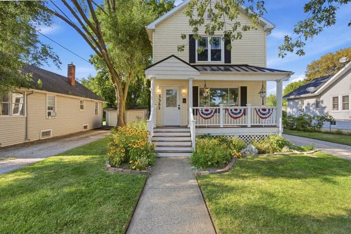 1323 Wolcott Avenue, St. Joseph, MI 49085